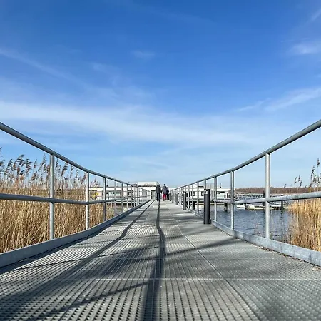 Hausboot Mein Lieblingsboot 보트호텔 리브니츠 담가르텐